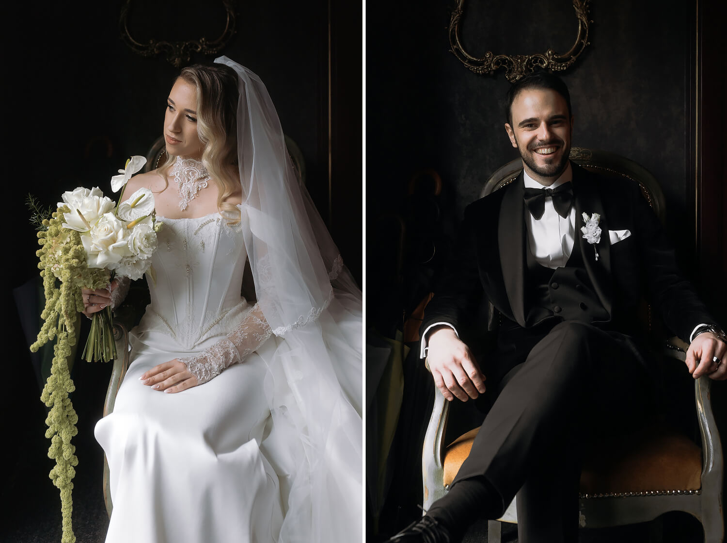 Portret eleganckiej pary młodej w wytwornych strojach ślubnych. Ona trzyma bukiet, on siedzi uśmiechnięty.